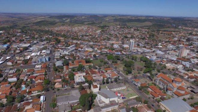 Ibiporã pertence a Região Metropolitana de Londrina e tem cerca de 53 mil habitantes.