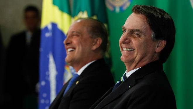 Jair Bolsonaro e Onyx Lorenzoni se reuniram na manhã deste domingo (9) e falaram sobre Previdência e pacto dos poderes