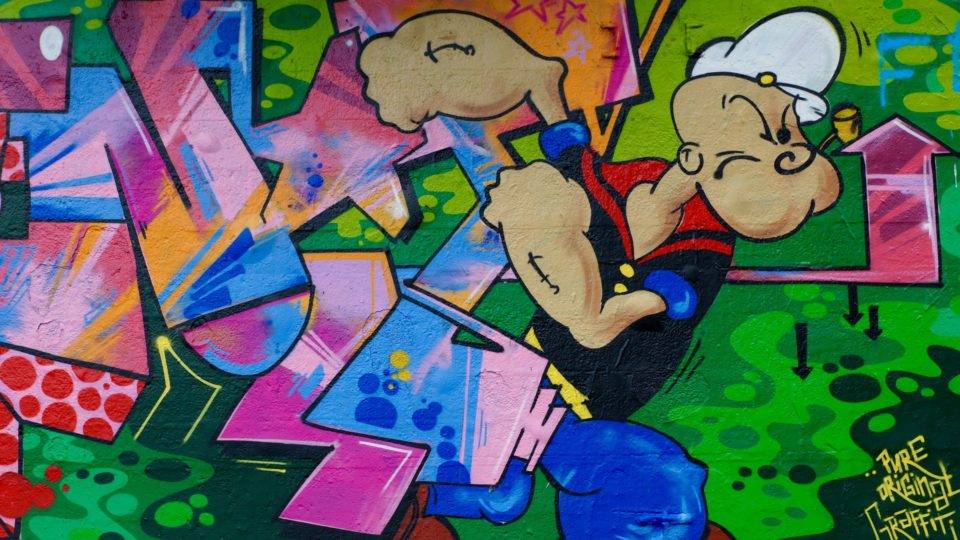 Além de servir para vender títulos de guerra, Popeye acredita em defender o que considera certo e justo. Ele não hesita em se arriscar para corrigir alguma injustiça.