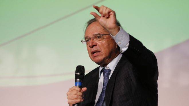 O ministro da Economia, Paulo Guedes, durante Encontro Nacional da Indústria da Construção, na Barra da Tijuca, em 17 de maio de 2019.
