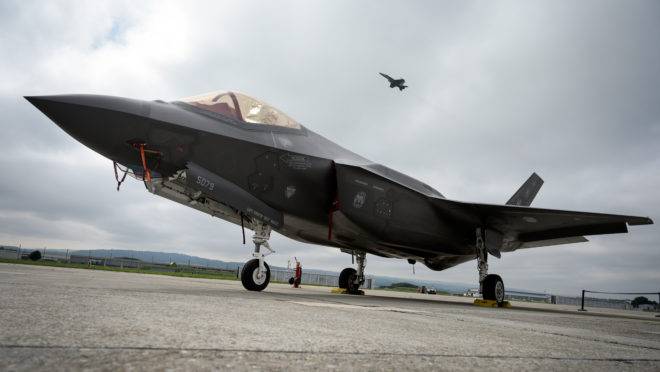 Caça a jato Lockheed Martin F-35