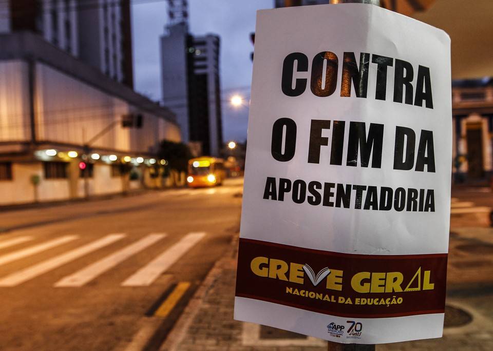 Centrais sindicais convocaram atos contra a reforma da Previdência. Foto: Jonathan campos/Gazeta do Povo