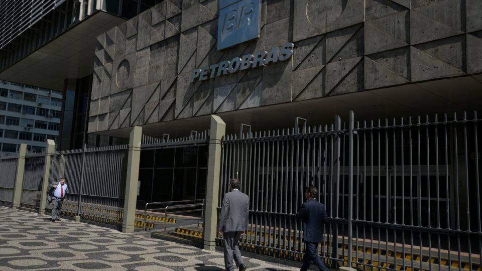 Venda da TAG,da Petrobras, é concluída pela Engie. Valor do negócio: R$ 33,5 bi Venda da TAG, subsidiária da Petrobras
