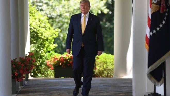 A palavra “tarifa” parece ser a mais usada pelo presidente dos EUA, Donald Trump, que cravou: “eu sou o homem-tarifa”.