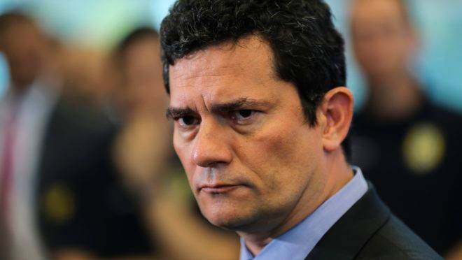 Votação do pacote anticrime de Moro foi adiada na Câmara