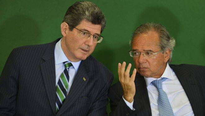 O ex-presidente do BNDES, Joaquim Levy, e o ministro da Economia, Paulo Guedes.