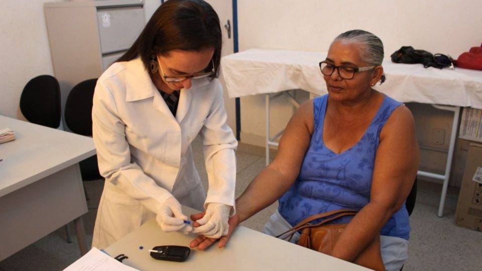 Tecnologia curitibana diminuiu em 65% internações de doentes crônicos no SUS software-PGS- penedo-doentes-cronicos-atenção-básica