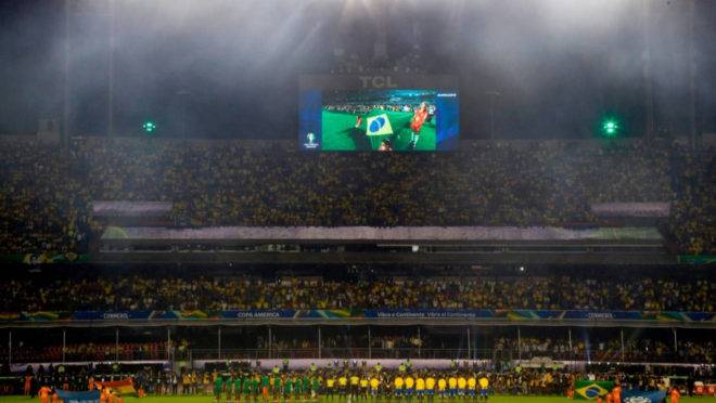 Goleiro da Bolívia foi alvo de gritos de “bicha” da torcida brasileira na abertura da Copa América.