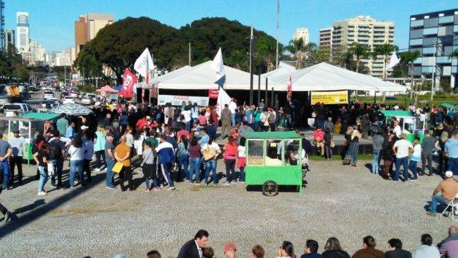Mobilização dos servidores nesta terça-feira (25).