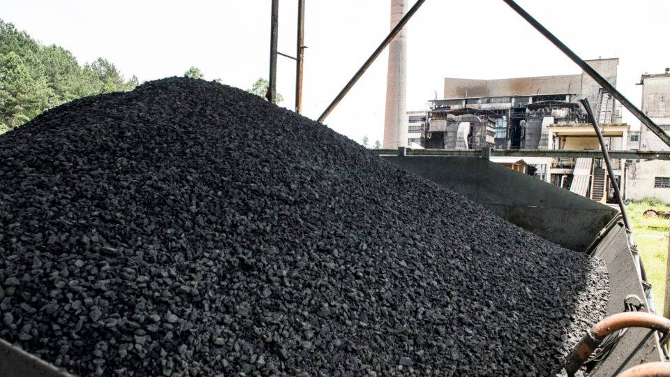 Bancada do carvão renasce no Congresso com apoio do governo Bolsonaro Usina termelétrica movida a carvõo, no municipio de Figueira, no Paraná.