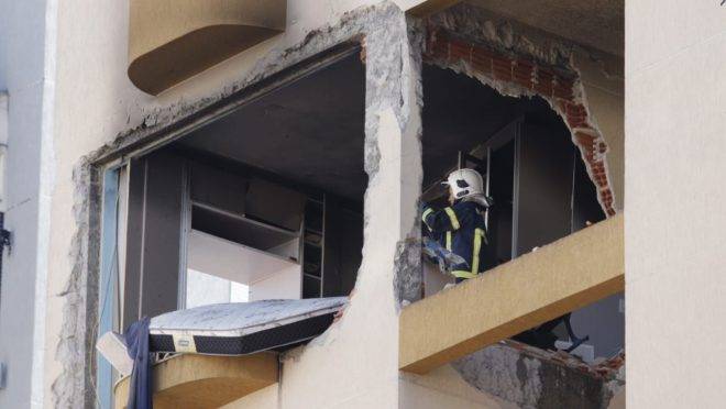 Incêndio em apartameto no bairro Água Verde em Curitiba. Foto: Atila Alberti/Tribuna do Paraná