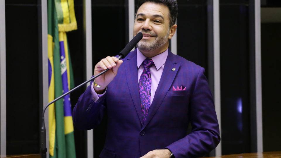 Marco Feliciano usa o Twitter para reagir à expulsão do Podemos marco-feliciano-expulso-podemos
