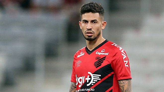 Emprestado pelo Corinthians, Pedro Henrique se destaca e vira amuleto do Athletico-PR