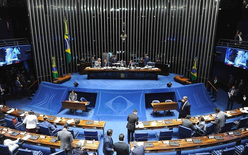 Brasil dá primeiro passo para se livrar da fama de “país dos alvarás” MP da Liberdade Econômica, que flexibiliza emissão de alvarás, ainda precisa passar pelo Senado