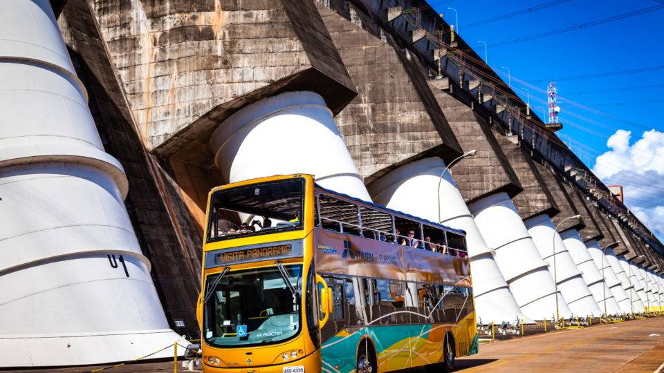 ônibus turismo Itaipu