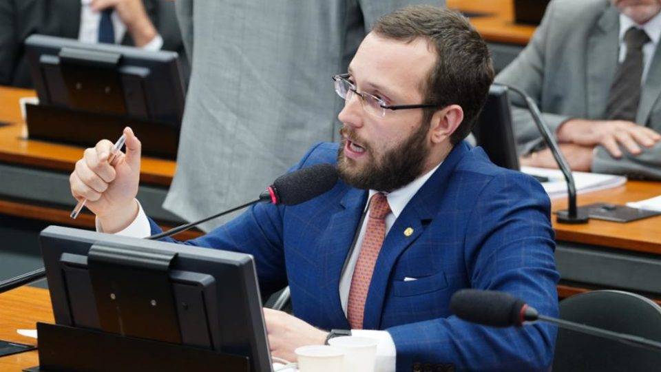 Mais um deputado paranaense denunciado ao Conselho de Ética da Câmara Deputado Filipe Barros (PSL-PR)