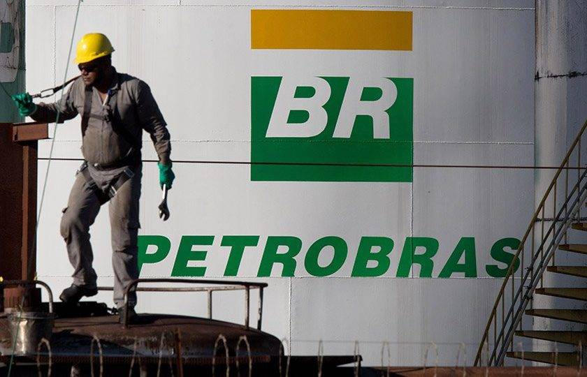 Foi só parar de roubar a Petrobras. Foi só parar a interferência em previdência privada Petrobras