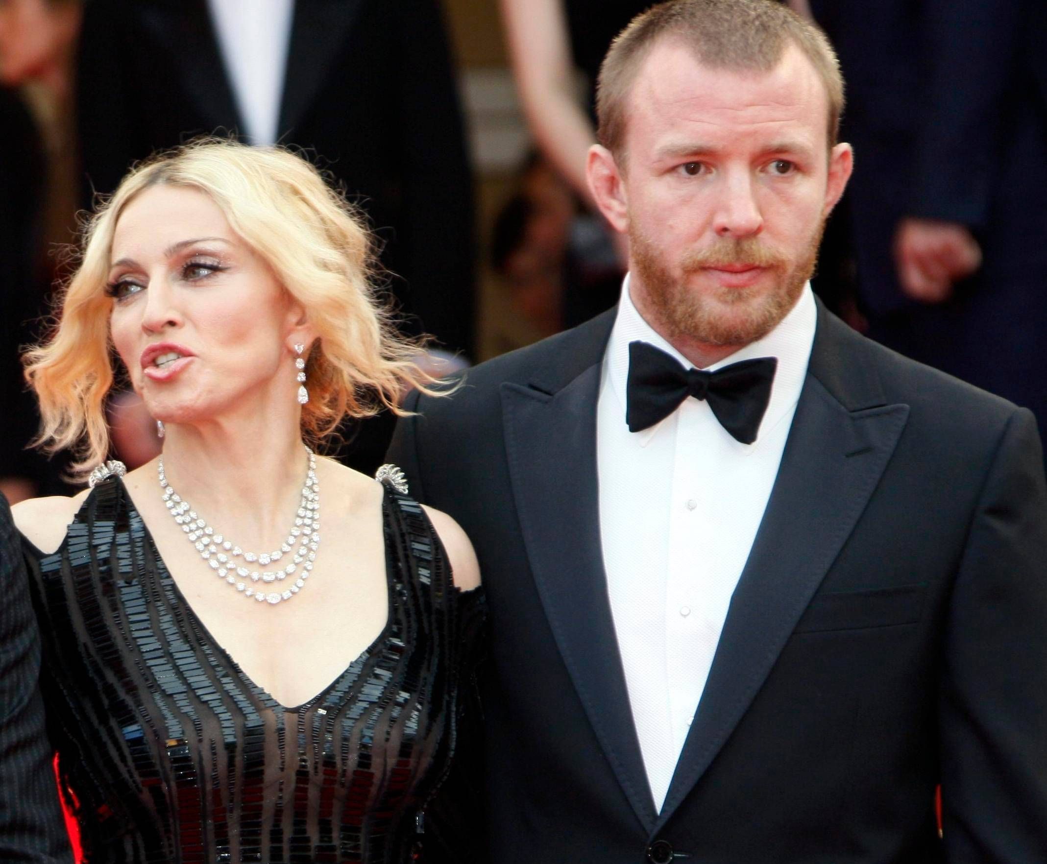 Cantora Madonna teve uma publicação apagada do Instagram sob acusação de conteúdo falso