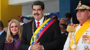 O ditador da Venezuela, Nicolás Maduro, com sua esposa, Cilia Flores, e o ministro da Defesa, Vladimir Padrino, durante desfile militar em Caracas, no dia da Independência, 5 de julho