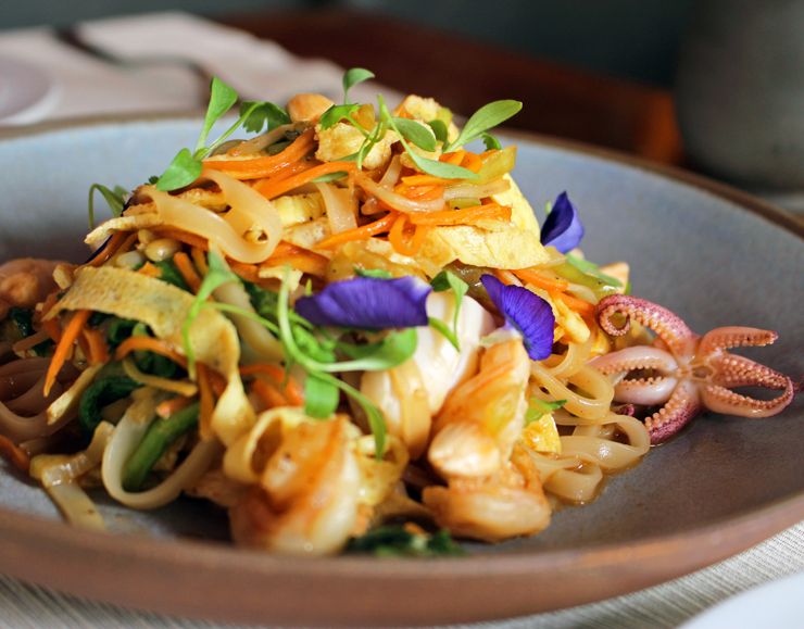 <em>Pad Thai, um dos pratos da aula-show de Flávio Miyamura. (Foto/ Valterci Santos)</em> <em>Pad Thai, um dos pratos da aula-show de Flávio Miyamura. (Foto/ Valterci Santos)</em>