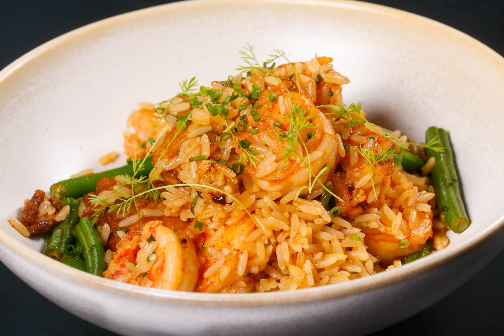 <em>Arroz na wok, por Flávio Miyamura. (Foto/ Valterci Santos) </em> <em>Arroz na wok, por Flávio Miyamura. (Foto/ Valterci Santos) </em>