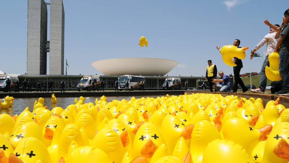A agenda liberal vai bem além de cortar impostos Protesto contra aumento de impostos em Brasília