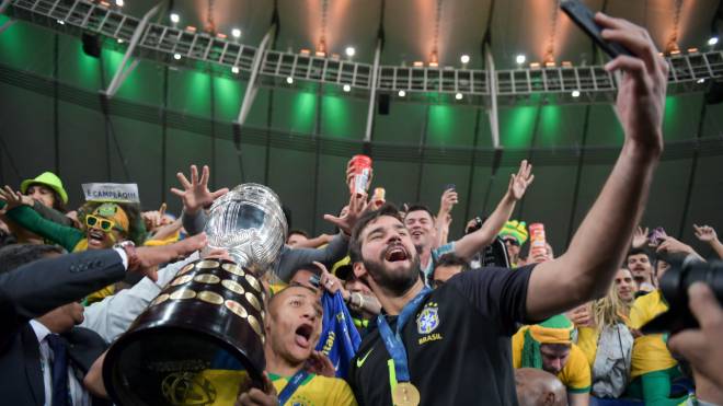 Seleção brasileira teve cinco nomes na seleção oficial da Copa América