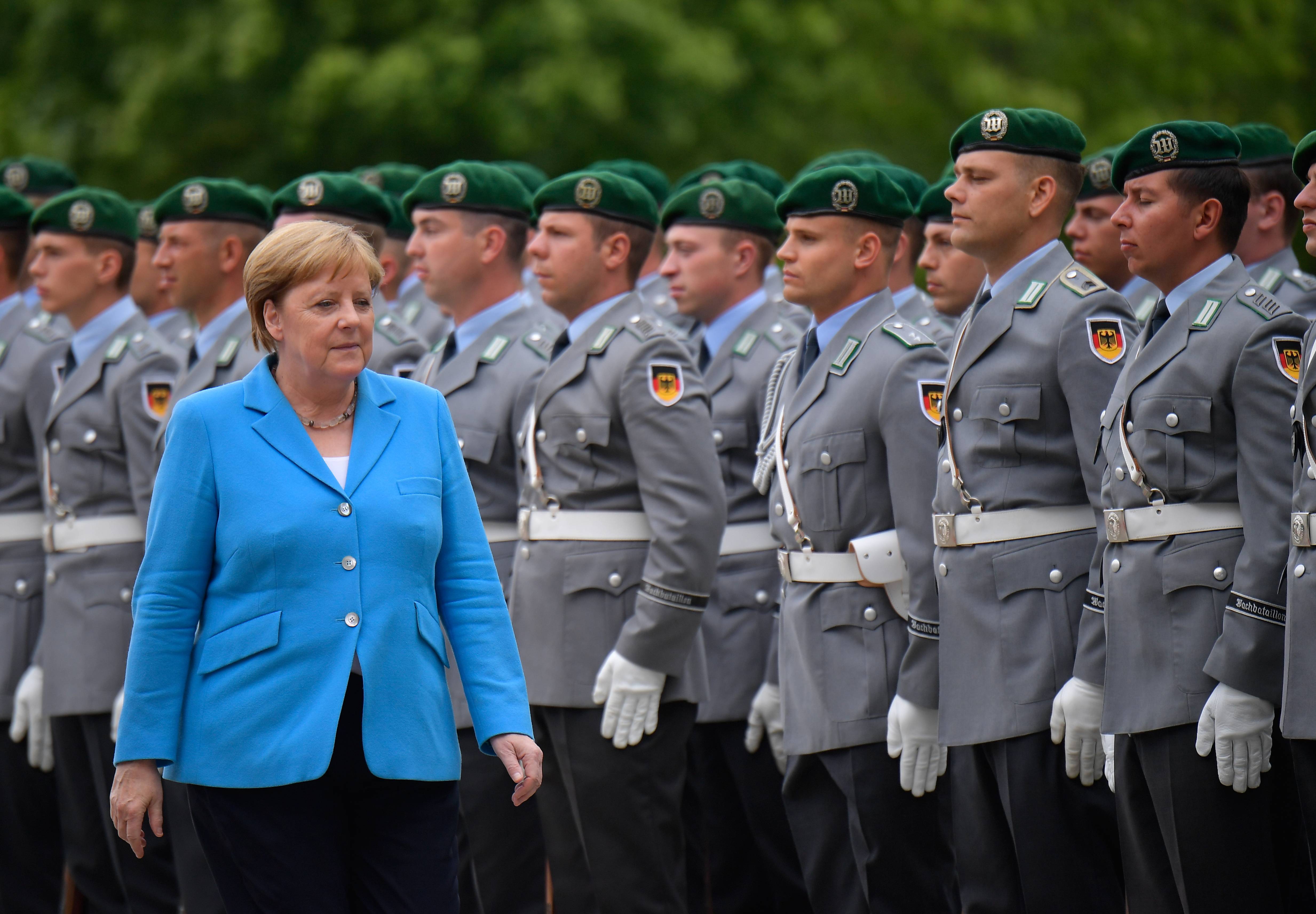 Chanceler alemã Angela Merkel sofreu novos tremores em públicos, em 10 de julho de 2019