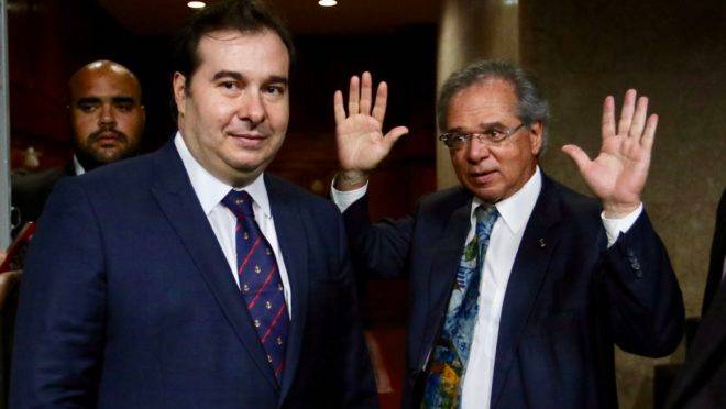 O presidente da Câmara, Rodrigo Maia e o ministro da economia, Paulo Guedes
