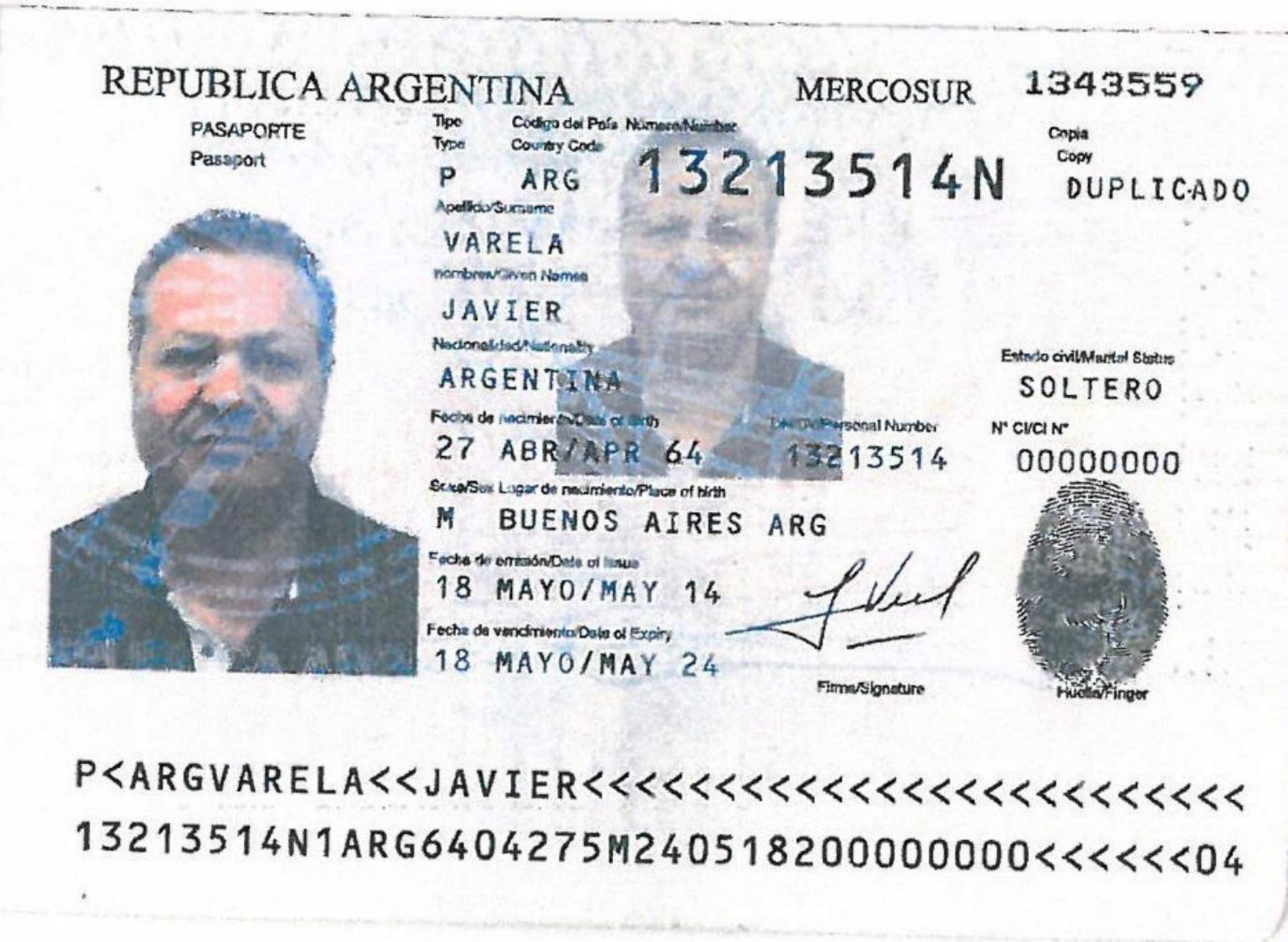 Passaporte falso usado por Nicola Assisi