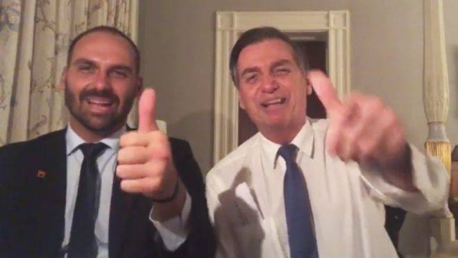 Eduardo Bolsonaro e Jair Bolsonaro