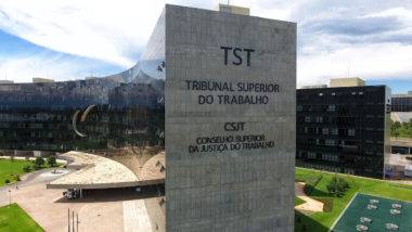 Justiça do Trabalho lidera lista de órgãos que terão de se adaptar à vida real do teto de gastos Sede do Tribunal Superior do Trabalho em Brasília