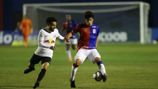 Meia Matheus Anjos desfalcará o Paraná na Série B 2019