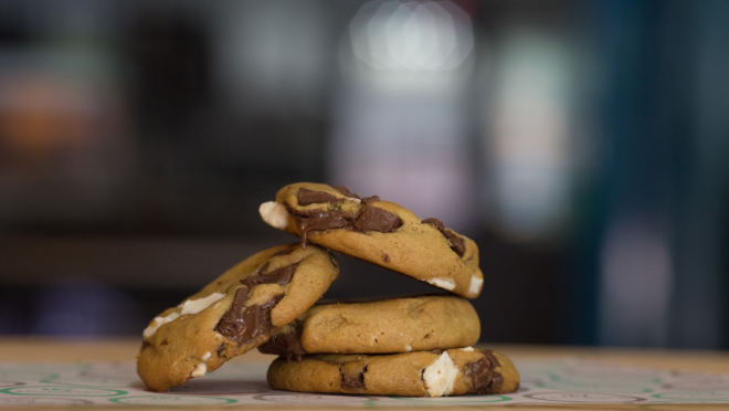 A marca tem 25 unidades em seis estados. Cada cookie custa R$ 3,50.