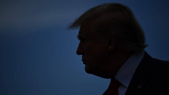 O presidente dos Estados Unidos, Donald Trump, fala com jornalistas ao deixar a Casa Branca para um comício na Carolina do Norte em 17 de julho de 2019, Washington, EUA