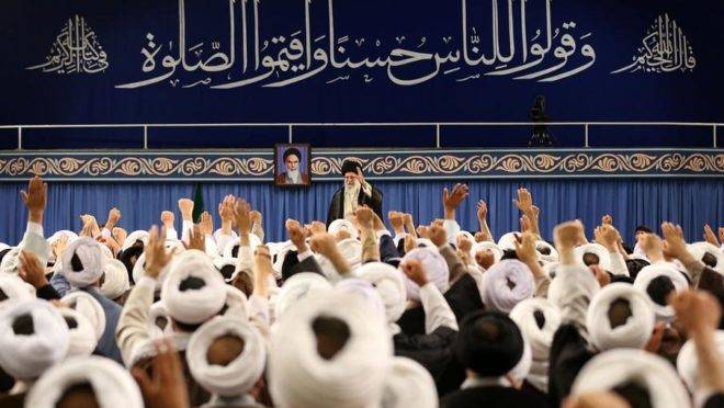 O supremo líder do Irã, Aiatolá Khamenei, em cerimônia na capital Teerã
