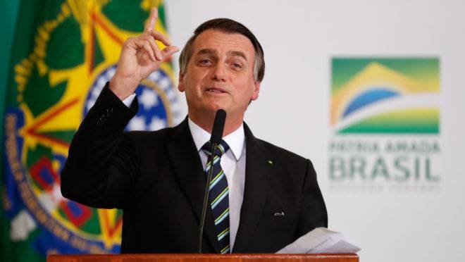 O que os líderes estrangeiros têm falado sobre Jair Bolsonaro?