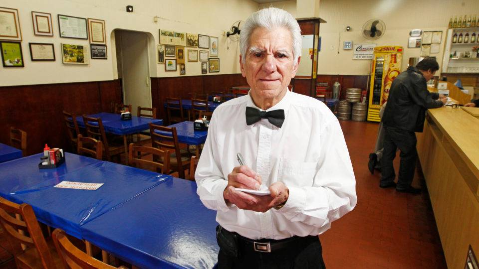 Nilson Costa da Silva: um personagem conhecido da boemia curitibana Nilson Costa da Silva: um personagem conhecido da boemia curitibana