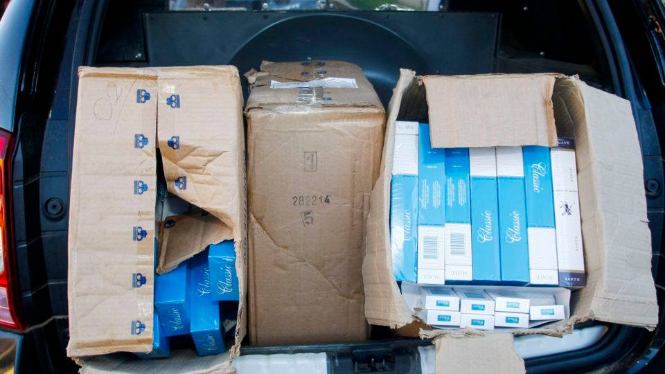 Desafios atuais para o enfrentamento do contrabando de cigarros Apreensão de cigarros contrabandeados.