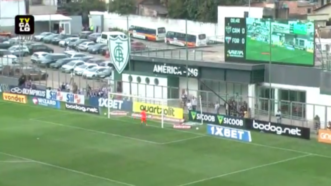 Brasileirão: Gol contra de Juninho do Fortaleza contra Atlético-MG; vídeo