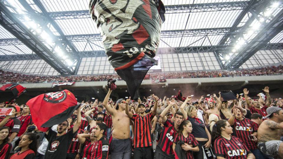 Athletico e Fanáticos fecham acordo e bateria e bandeiras estão liberadas contra Boca