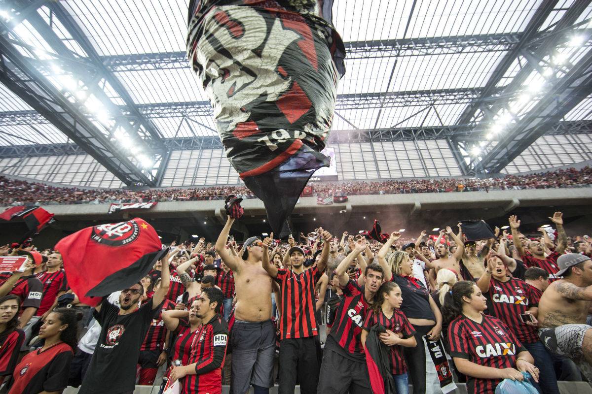 Athletico e Fanáticos fecham acordo e bateria e bandeiras estão liberadas contra Boca