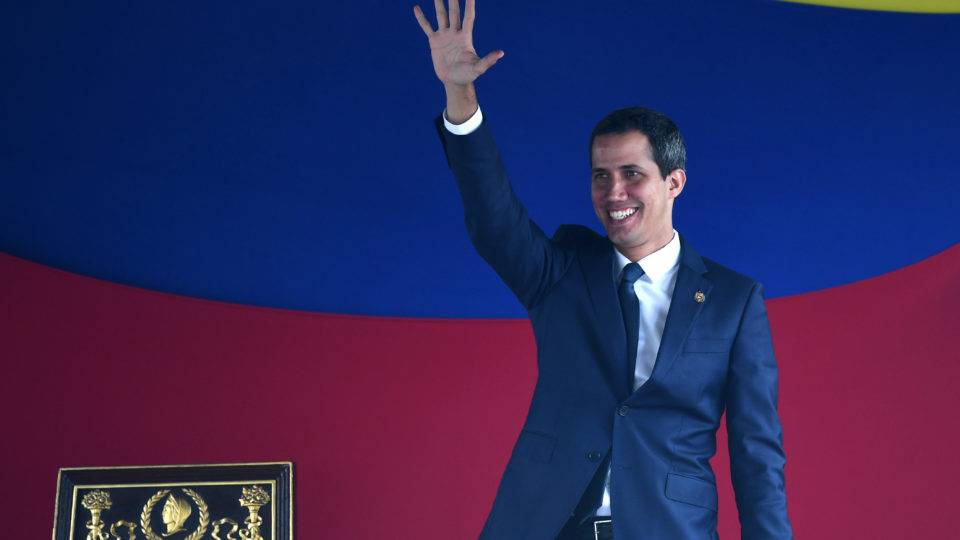 Liderada por Juan Guaidó, a Assembleia Nacional aprovou a reintegração da Venezuela ao Tiar