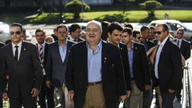 Rafael Greca chega para primeiro dia de mandato