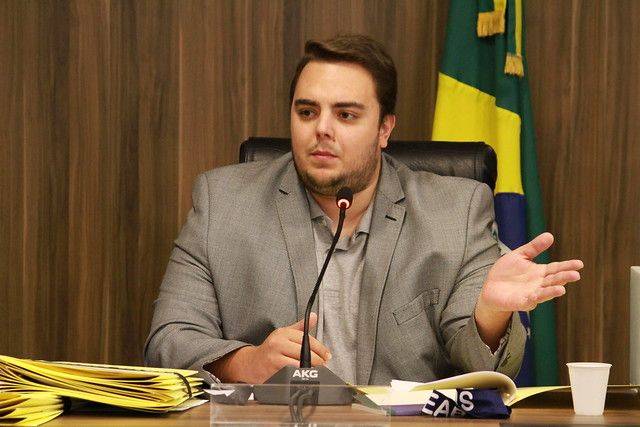 Deputado Federal Felipe Francischini (PSL), em participação no Parlamento Universitário, na Assembleia Legislativa do Paraná.