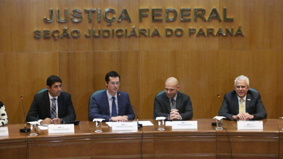 Lava Jato devolve mais R$ 420 mi à Petrobras e total dos repasses alcança R$ 4 bi lava jato devolve dinheiro a petrobras