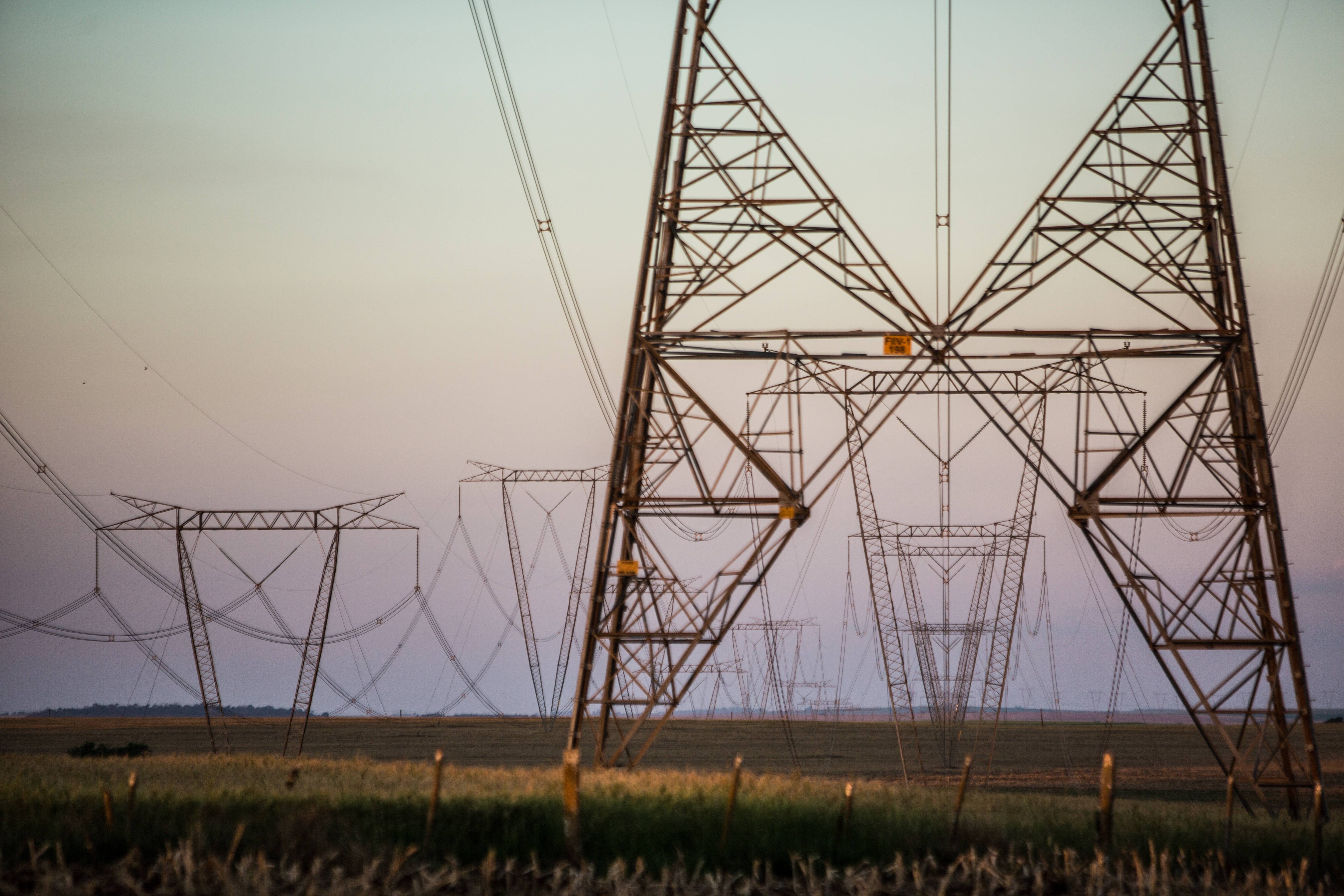Torres de transmissão de energia