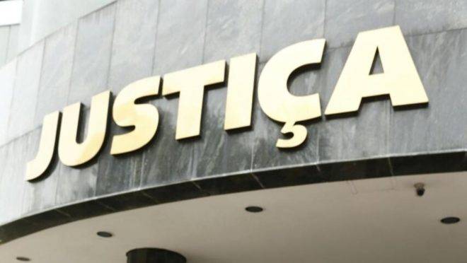 Reforma da Previdência pode acabar também com a aposentadoria compulsória para magistrados.