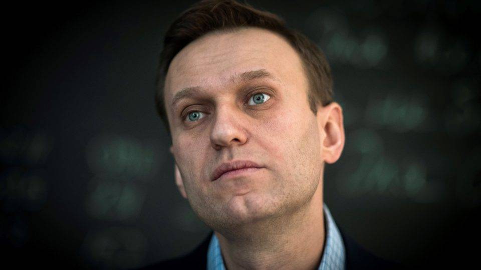 Alexei Navalny pode ter sido envenenado, segundo disse seu médico