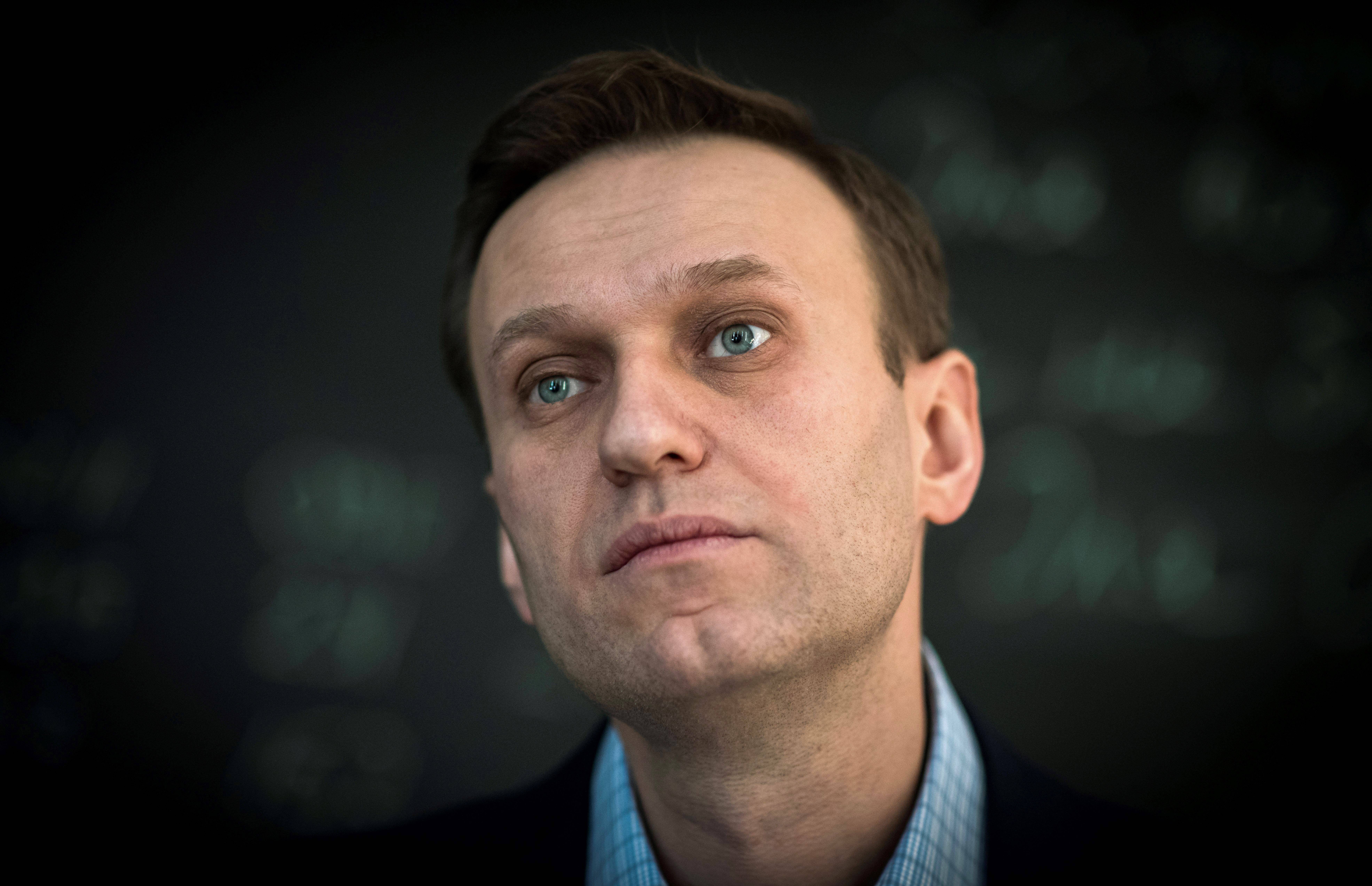 Alexei Navalny pode ter sido envenenado, segundo disse seu médico